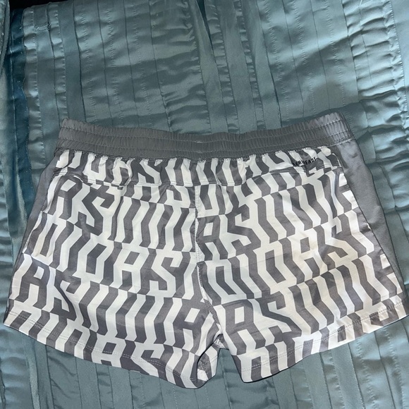 Adidas Running Short - Picture 2 of 3